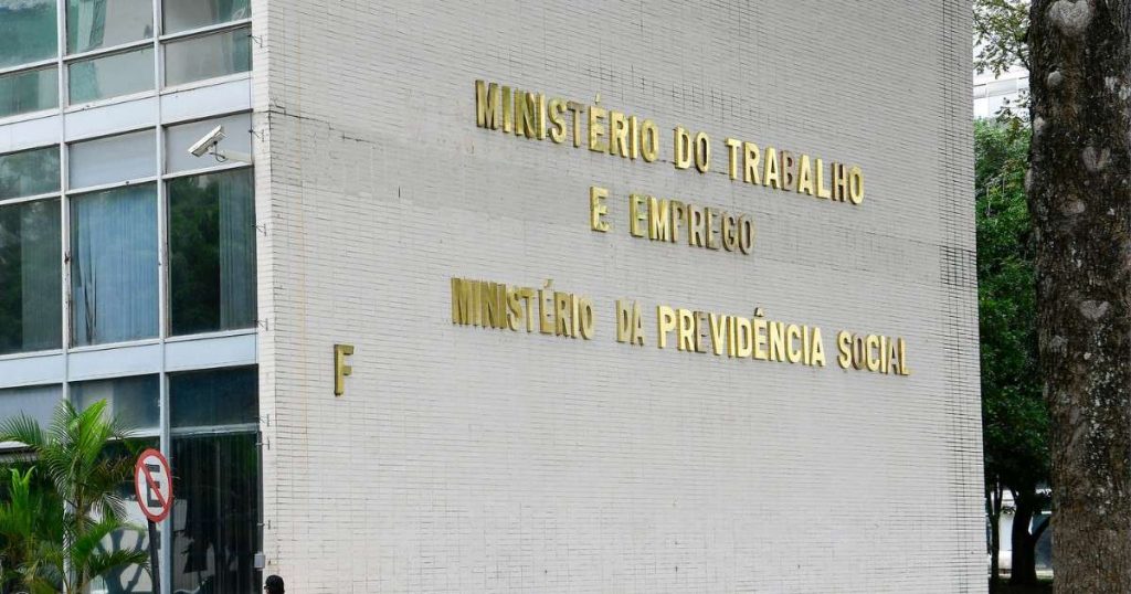 fachada-ministerio-do-trabalho-1024x538